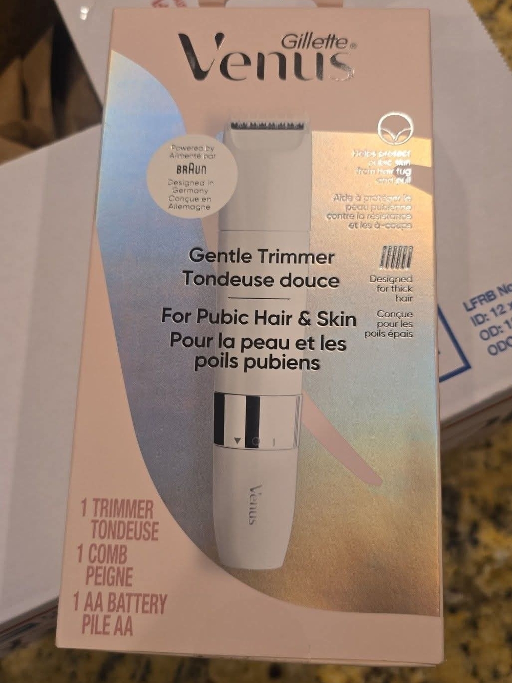 Gillette VENUS Gentle Trimmer for Pubic Hair & Skin — White